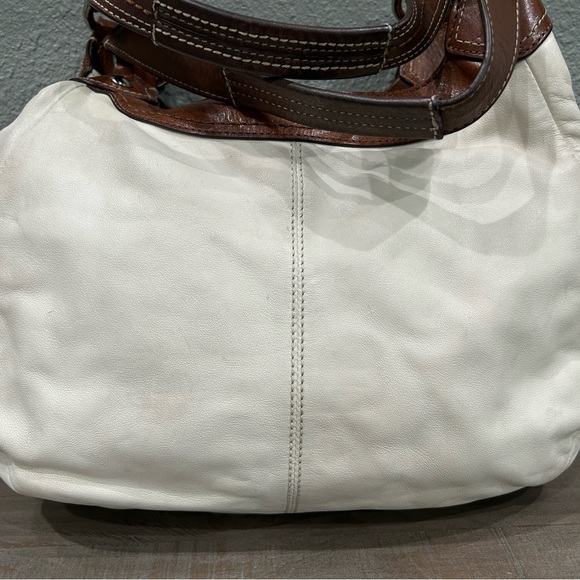Authentic Coach White Leather Satchel/ Shoulder Handbag - Picture 3 of 15